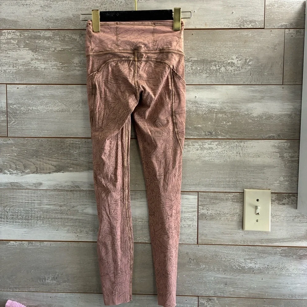 Lululemon Fast and Free HR Tight 25